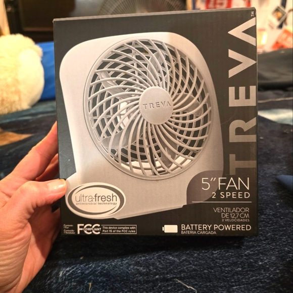 Gray 5" Battery Powered Fan - Picture 1 of 6